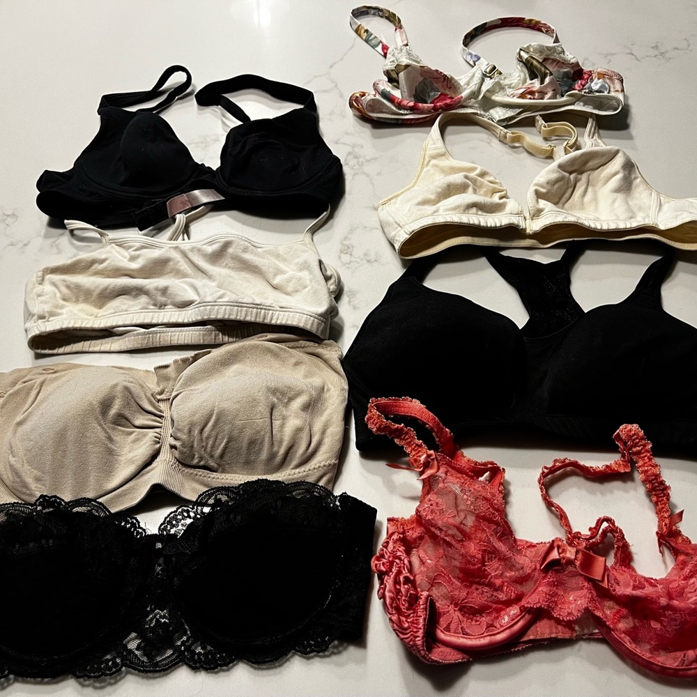 Bundle Victoria's Secret Sophisticated & Sexy Bras; Jockey Sport | 32A, 32B, 34A - Picture 3 of 11